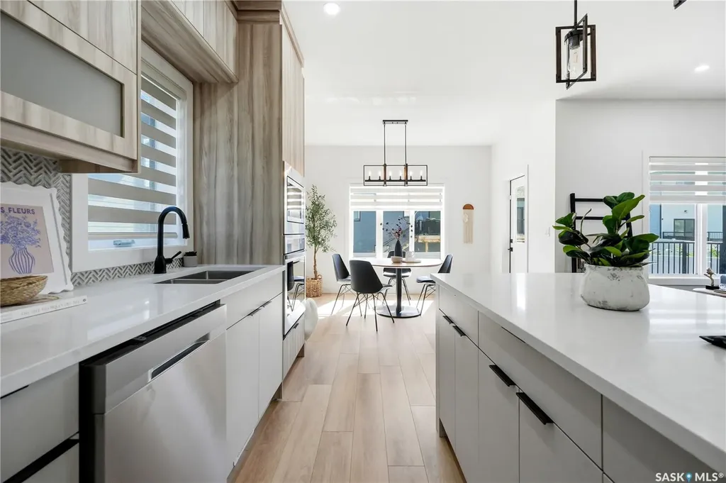 275 Dziadyk Manor Saskatoon SK S7V 1M5