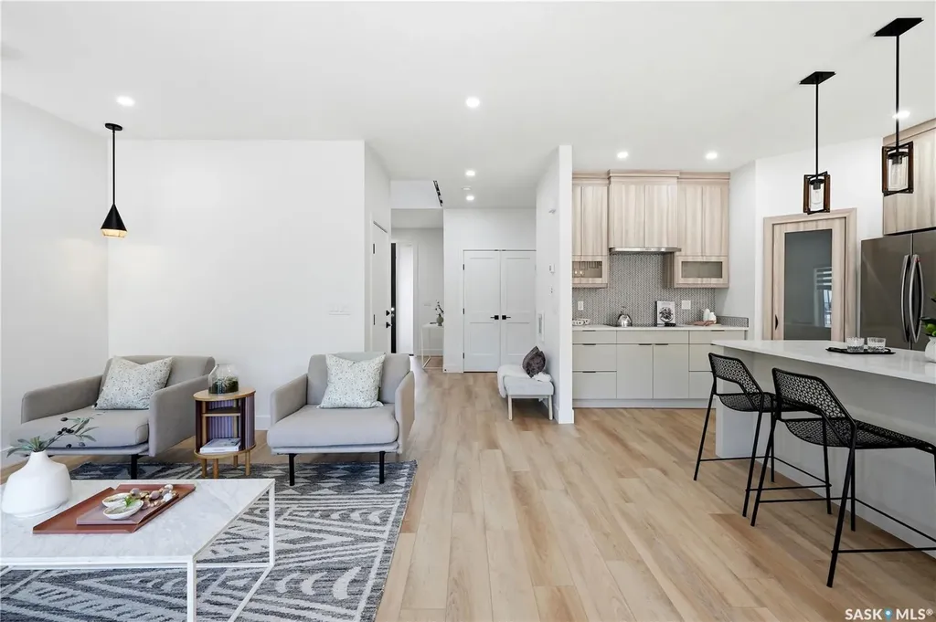 275 Dziadyk Manor Saskatoon SK S7V 1M5