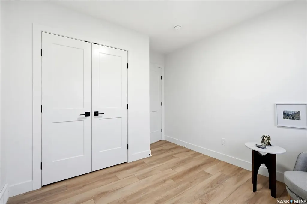 275 Dziadyk Manor Saskatoon SK S7V 1M5