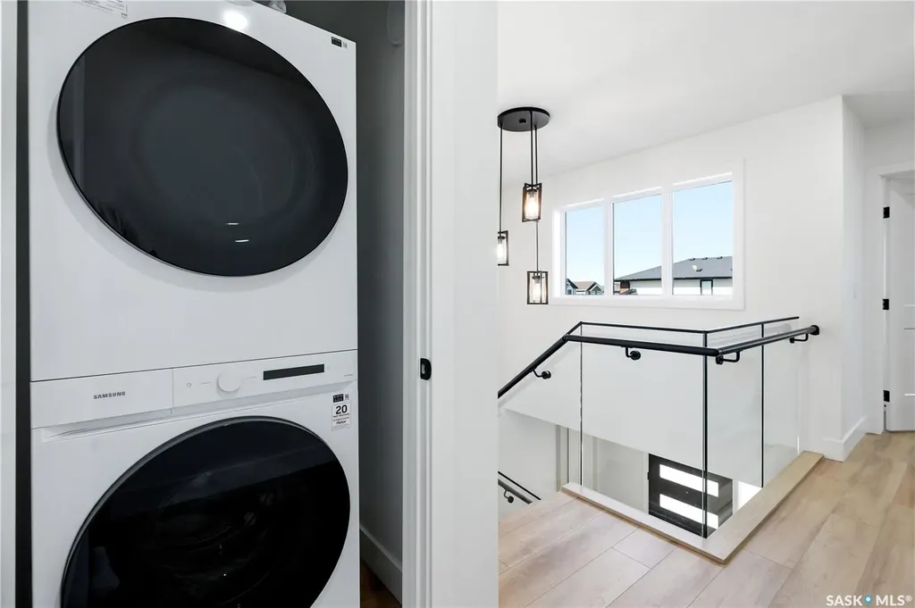 275 Dziadyk Manor Saskatoon SK S7V 1M5