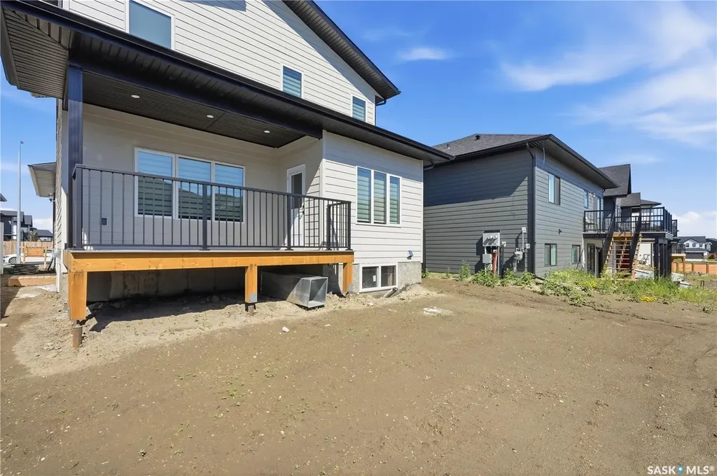 275 Dziadyk Manor Saskatoon SK S7V 1M5