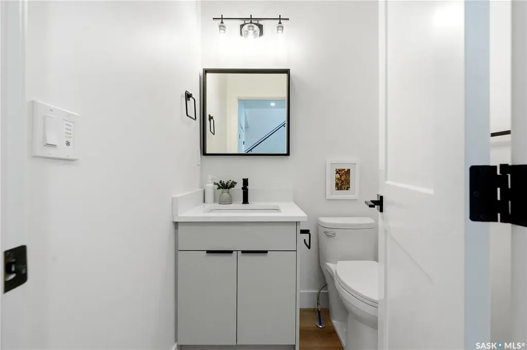 275 Dziadyk Manor Saskatoon SK S7V 1M5