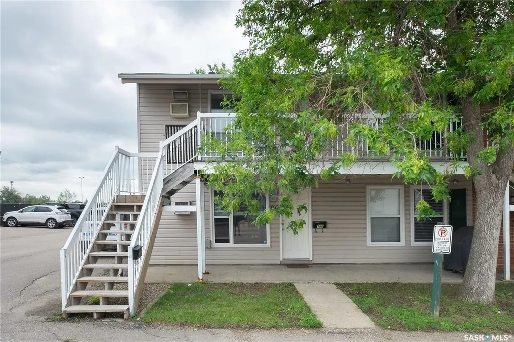 160 Gore Place Regina SK S4T 7S4