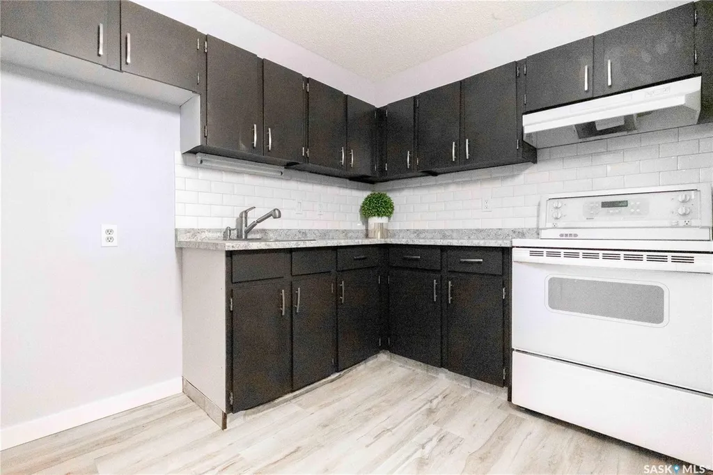 160 Gore Place Regina SK S4T 7S4