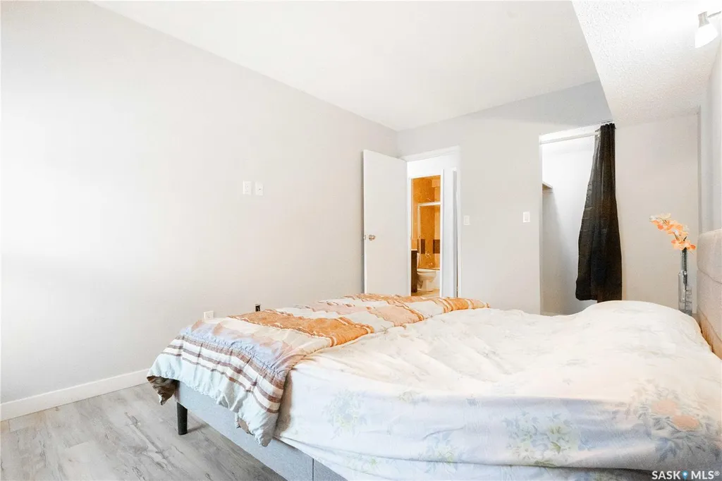 160 Gore Place Regina SK S4T 7S4