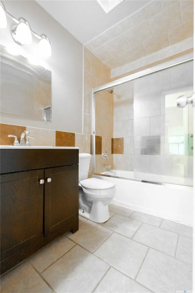 160 Gore Place Regina SK S4T 7S4