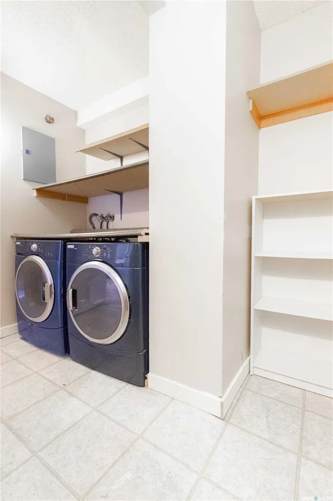 160 Gore Place Regina SK S4T 7S4