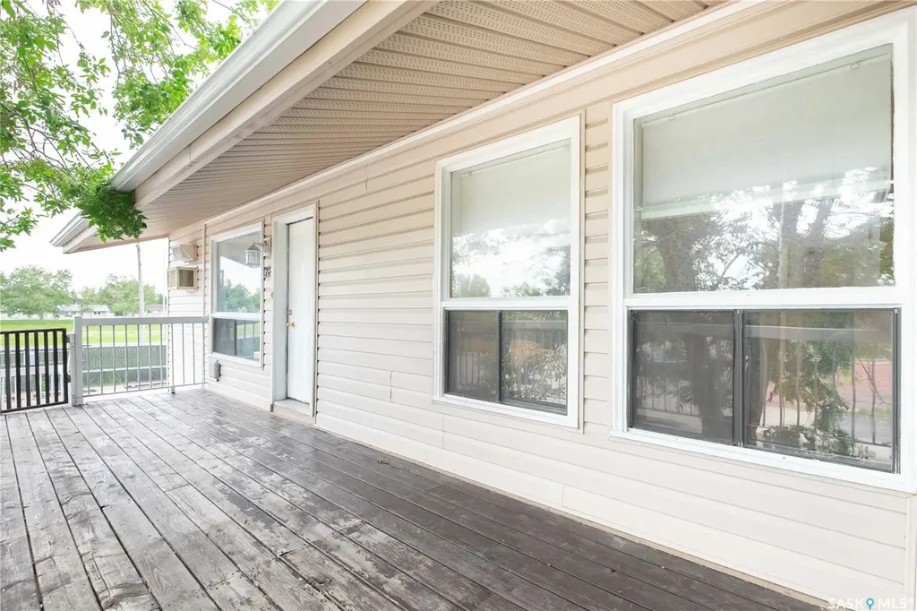 160 Gore Place Regina SK S4T 7S4