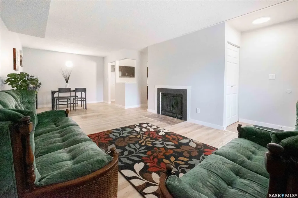 160 Gore Place Regina SK S4T 7S4