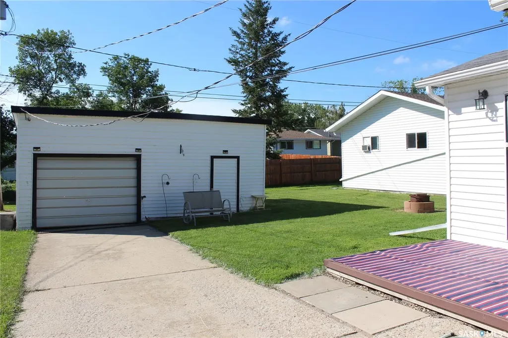 213 Westman Street Midale SK S0C 1S0