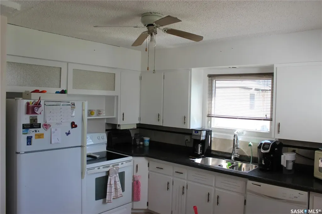 213 Westman Street Midale SK S0C 1S0