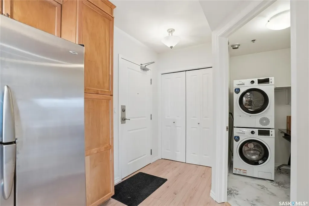 902 Spadina Crescent E Saskatoon SK S7K 0G8