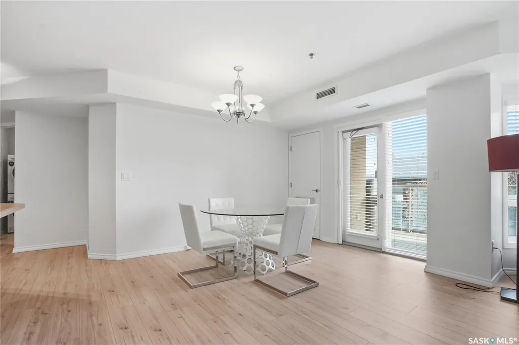 902 Spadina Crescent E Saskatoon SK S7K 0G8