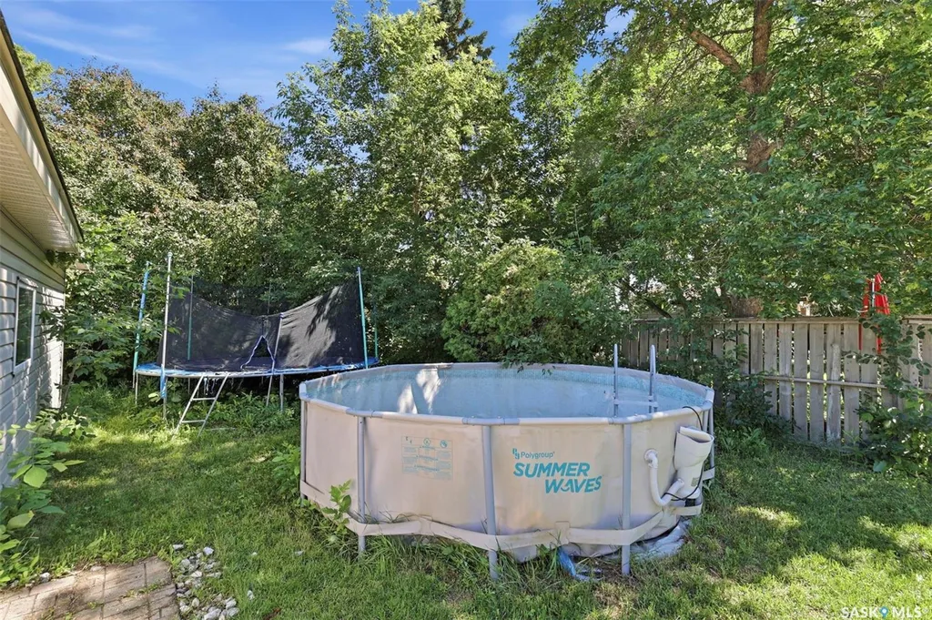 123 Kirkpatrick Crescent Saskatoon SK S7L 6Z1