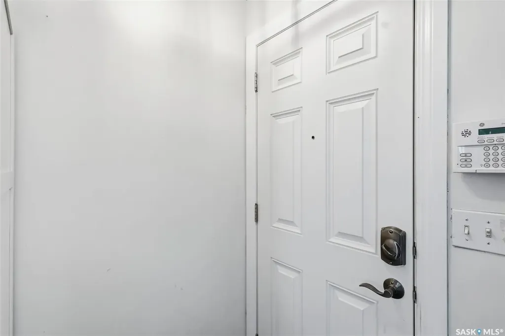 123 Kirkpatrick Crescent Saskatoon SK S7L 6Z1