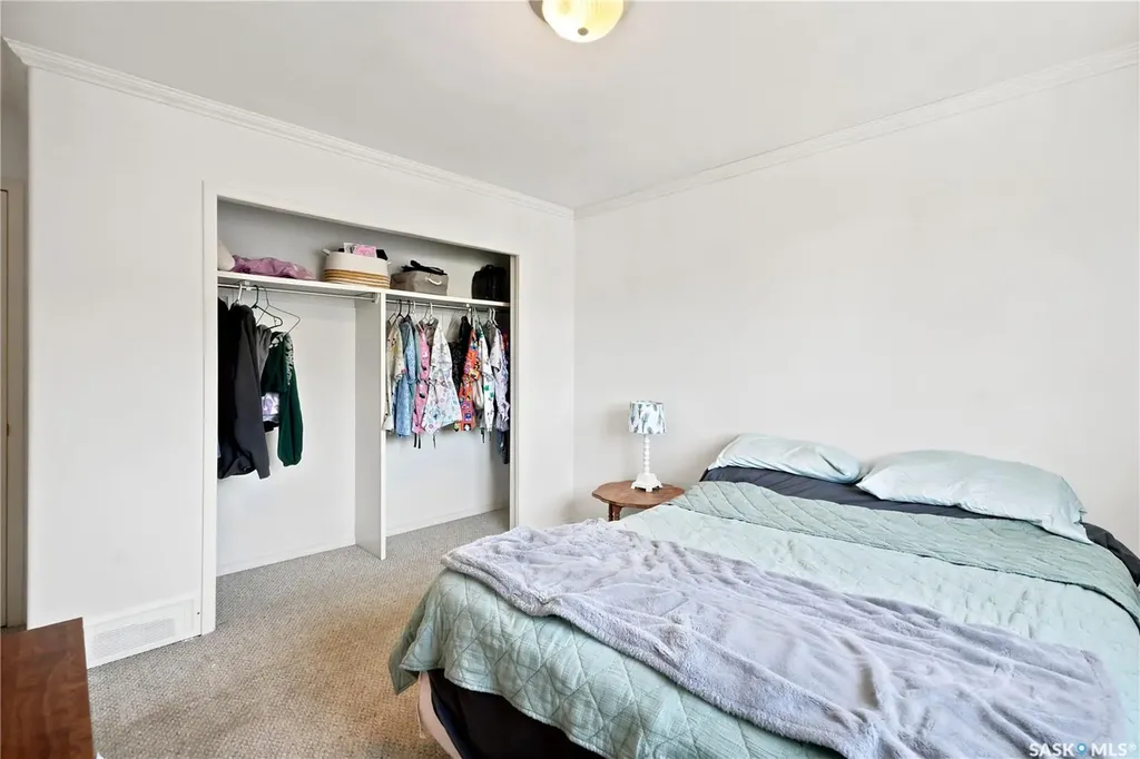 535 Mcwillie Avenue Saskatoon SK S7S 1J1