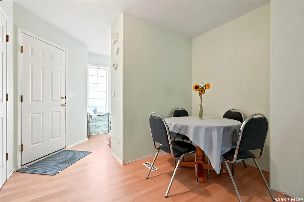 535 Mcwillie Avenue Saskatoon SK S7S 1J1