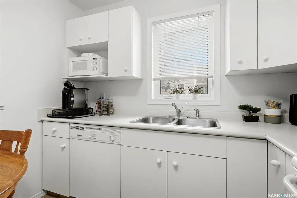 2203 Angus Street Regina SK S4T 2A3