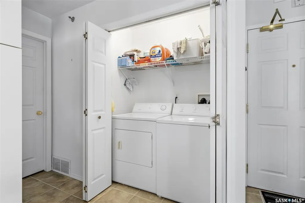 2203 Angus Street Regina SK S4T 2A3