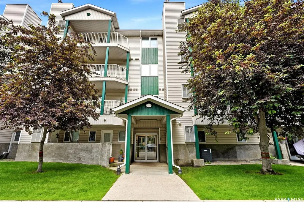2203 Angus Street Regina SK S4T 2A3