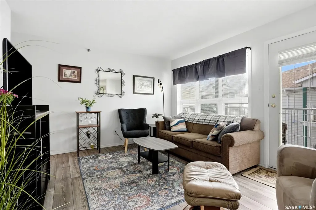 2203 Angus Street Regina SK S4T 2A3