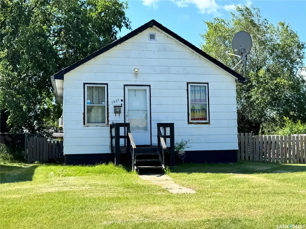 1951 14th Street W Prince Albert SK S6V 3P3