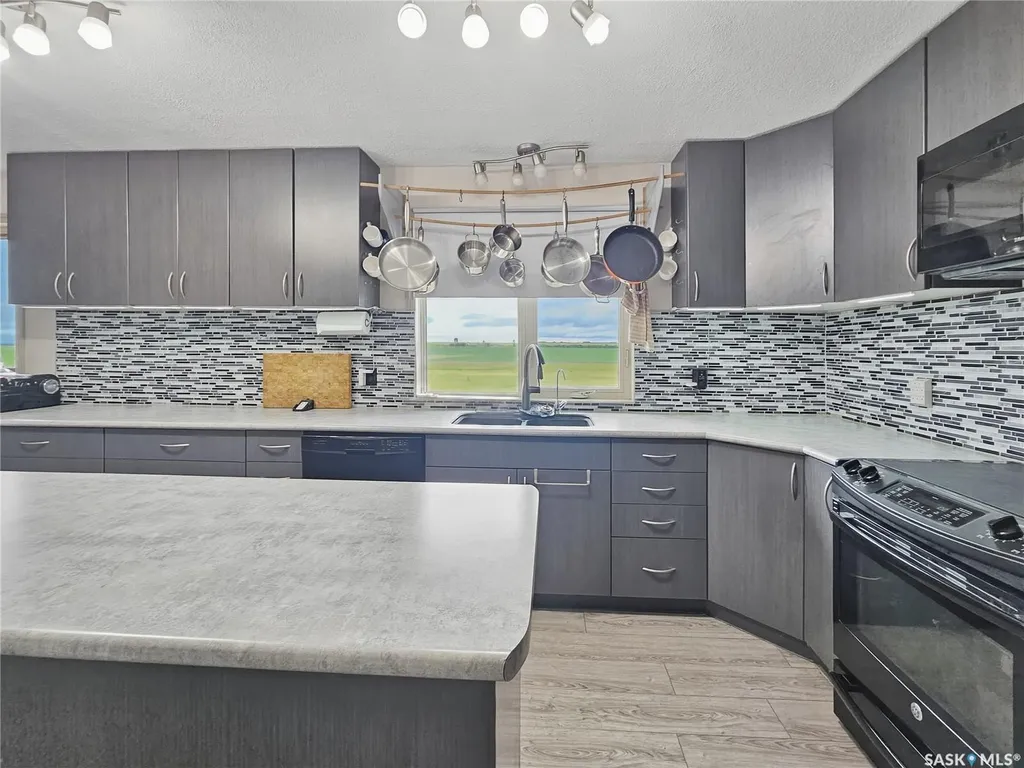 Rural Address Dodsland SK S0L 0V0