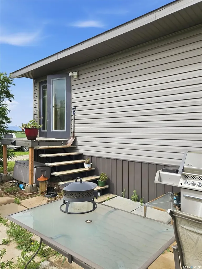 Rural Address Dodsland SK S0L 0V0
