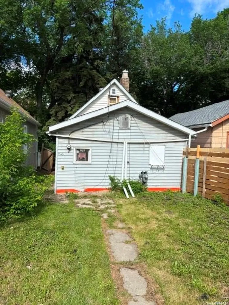 1857 Ottawa Street Regina SK S4P 1P5