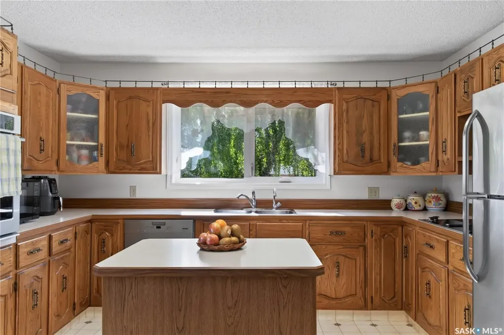 1112 11th Street Humboldt SK S0K 2A0