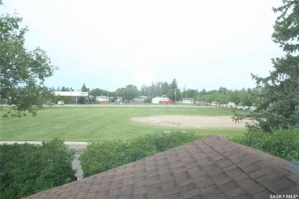 1821 Connaught Street Regina SK S4T 4T4