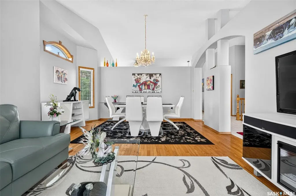 65 Flax Road Moose Jaw SK S6J 1L1