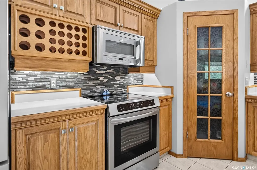 65 Flax Road Moose Jaw SK S6J 1L1