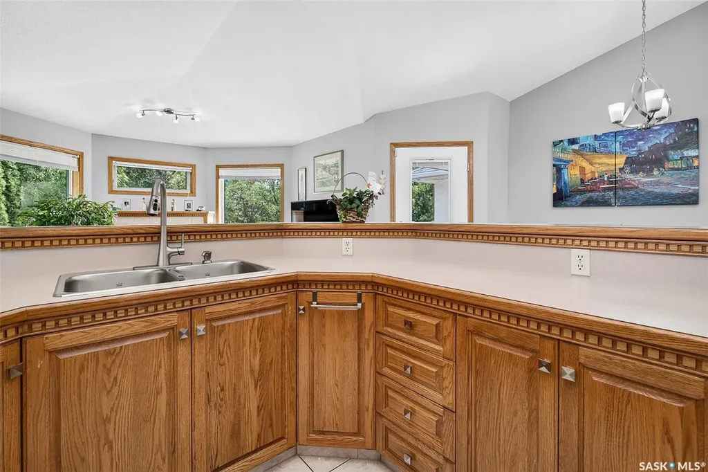 65 Flax Road Moose Jaw SK S6J 1L1