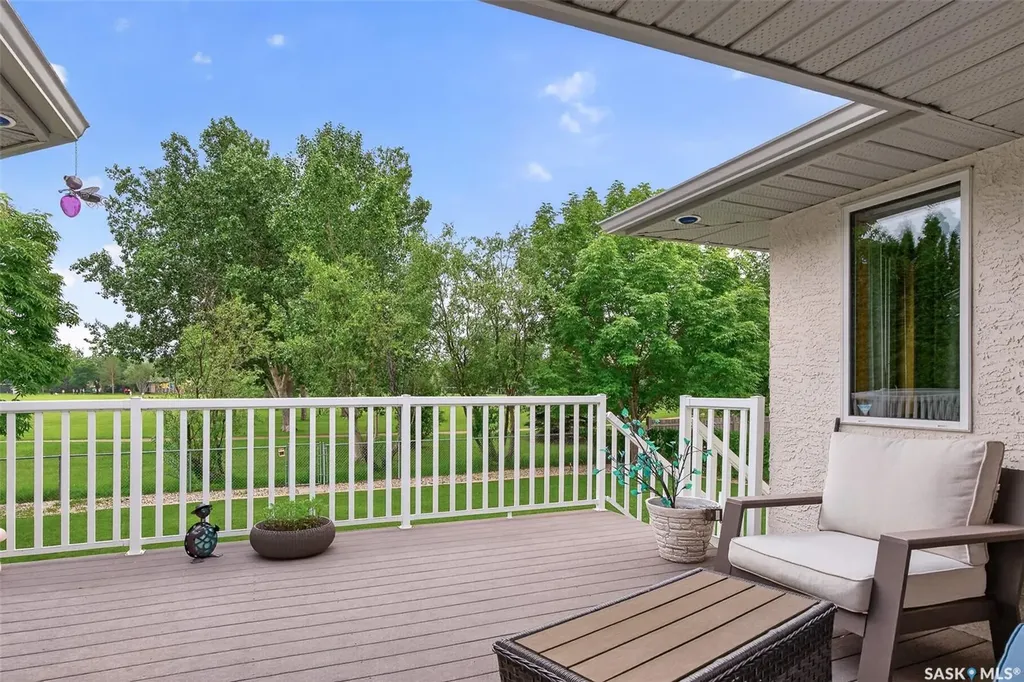 65 Flax Road Moose Jaw SK S6J 1L1