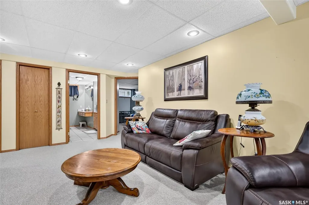 65 Flax Road Moose Jaw SK S6J 1L1