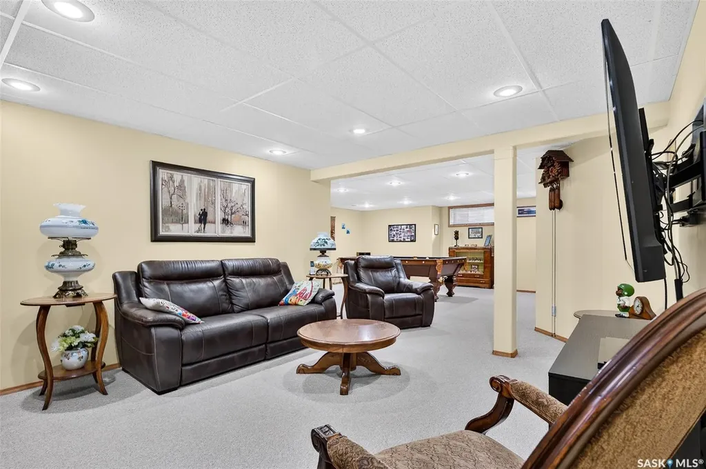 65 Flax Road Moose Jaw SK S6J 1L1