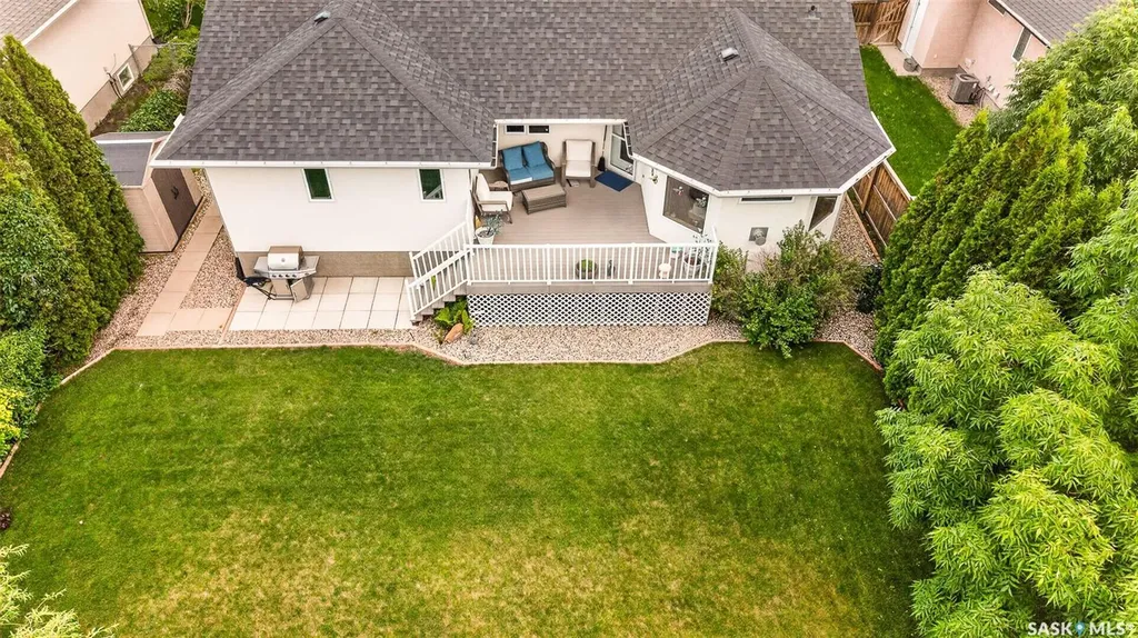 65 Flax Road Moose Jaw SK S6J 1L1