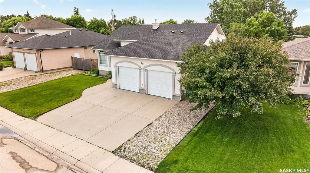 65 Flax Road Moose Jaw SK S6J 1L1
