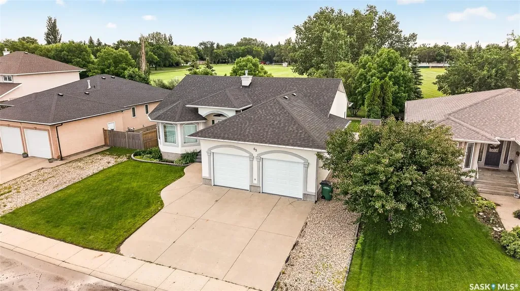 65 Flax Road Moose Jaw SK S6J 1L1