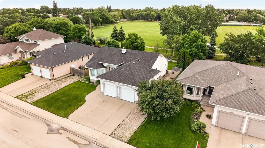 65 Flax Road Moose Jaw SK S6J 1L1