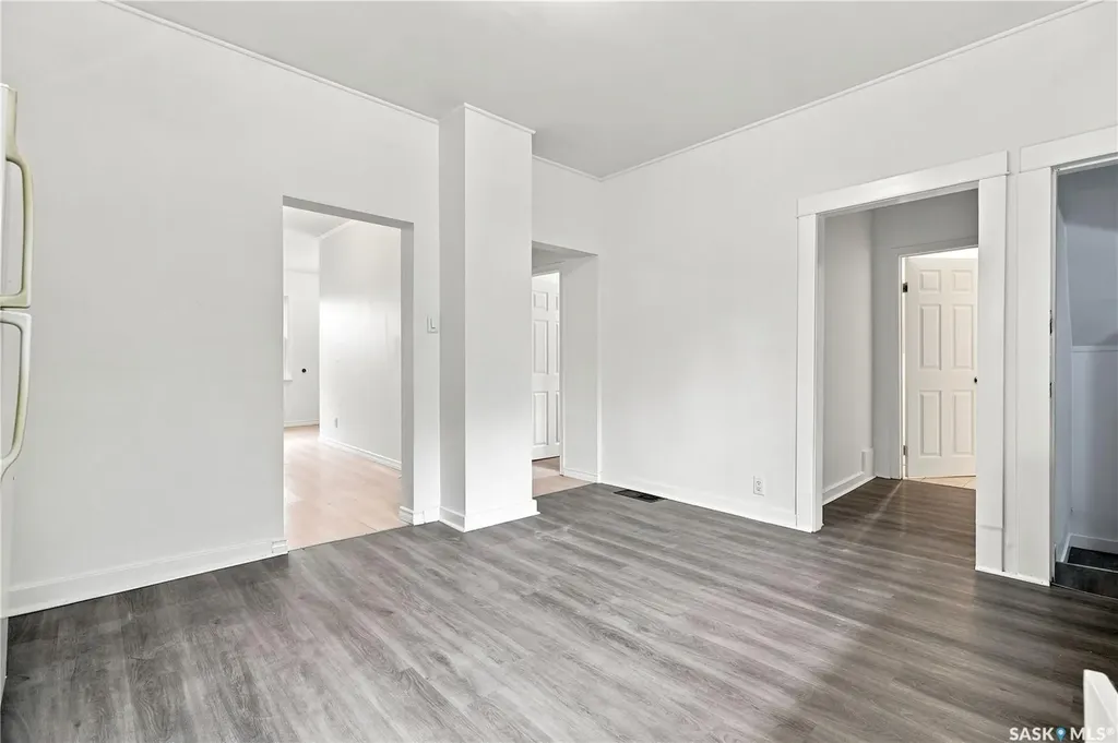 209 T Avenue N Saskatoon SK S7L 3B1