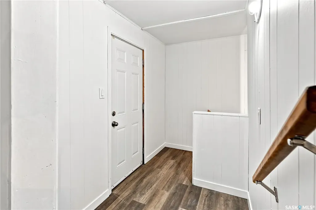 209 T Avenue N Saskatoon SK S7L 3B1