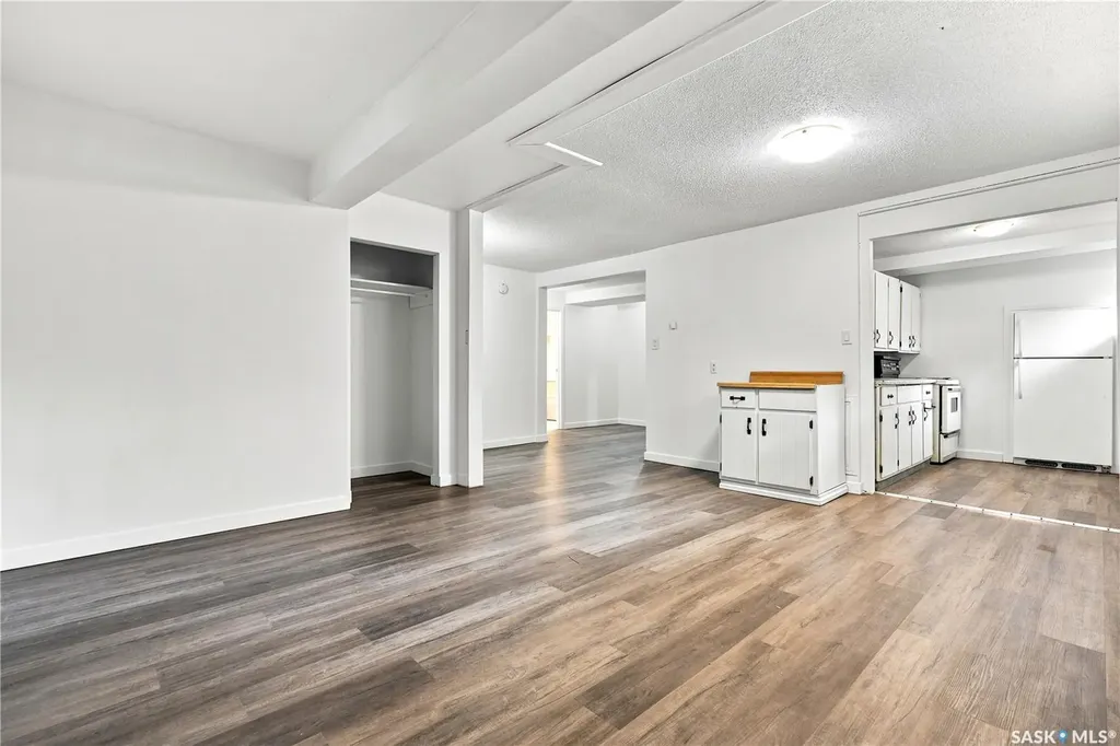 209 T Avenue N Saskatoon SK S7L 3B1