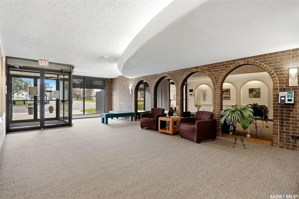 20 Kleisinger Crescent Regina SK S4R 7M3