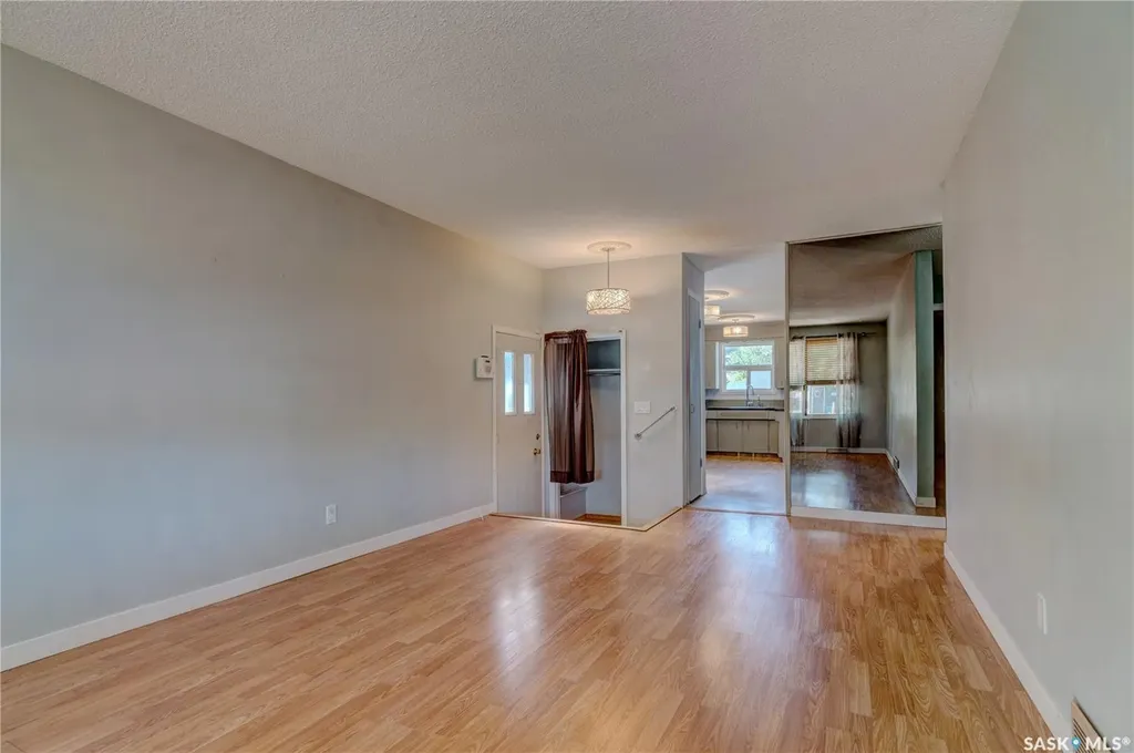 119 Bothwell Crescent Regina SK S4R 5Y7
