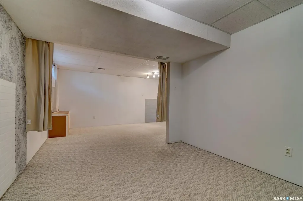 119 Bothwell Crescent Regina SK S4R 5Y7