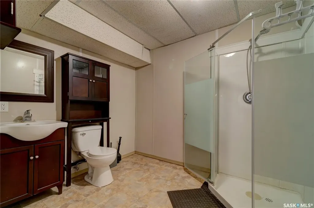 119 Bothwell Crescent Regina SK S4R 5Y7