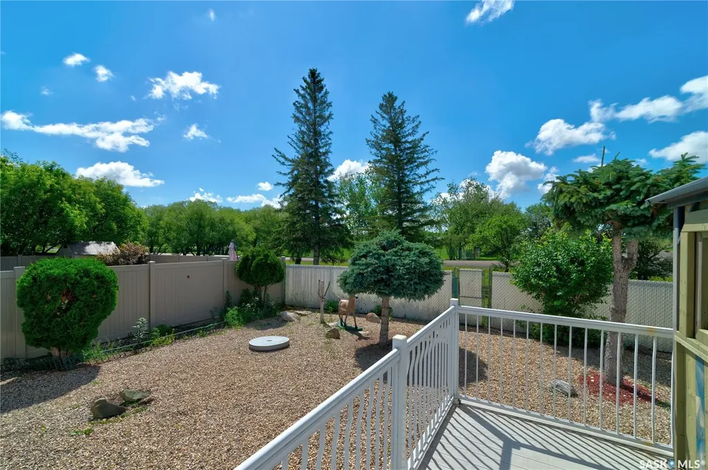 119 Bothwell Crescent Regina SK S4R 5Y7
