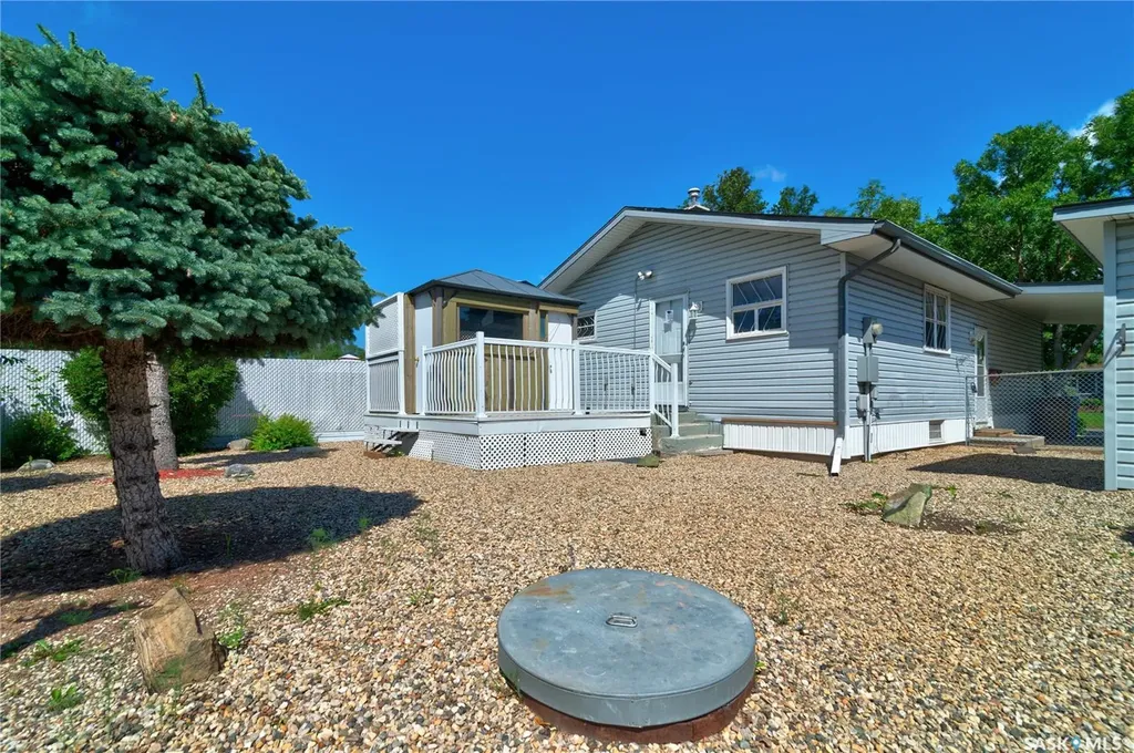 119 Bothwell Crescent Regina SK S4R 5Y7